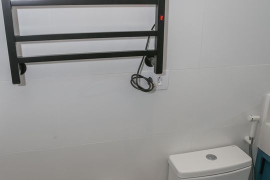 Banheiro de kitnet/studio para alugar com 1 quarto, 25m² em Perdizes, São Paulo