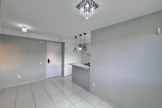Sala de apartamento à venda com 2 quartos, 43m² em Recreio dos Bandeirantes, Rio de Janeiro