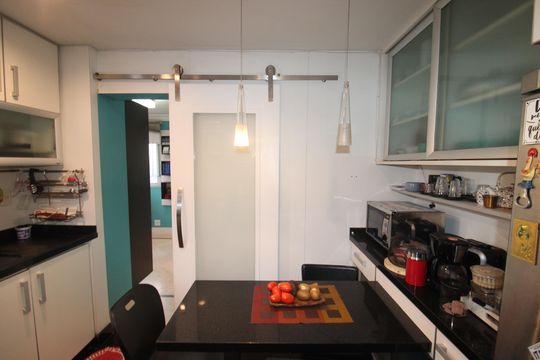 Cozinha de apartamento à venda com 3 quartos, 158m² em Água Fria, São Paulo