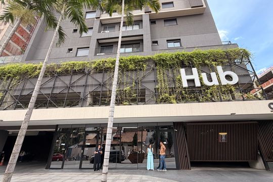 Fachada do Prédio de apartamento para alugar com 2 quartos, 70m² em Setor Bueno, Goiânia