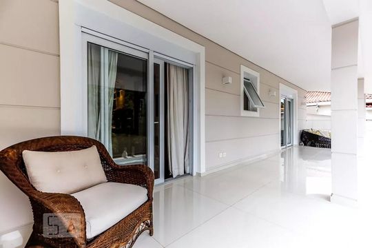 Varanda de casa de condomínio à venda com 4 quartos, 600m² em Vila Albertina, São Paulo