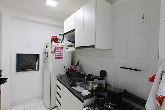 Cozinha de apartamento à venda com 2 quartos, 48m² em Passo das Pedras, Porto Alegre