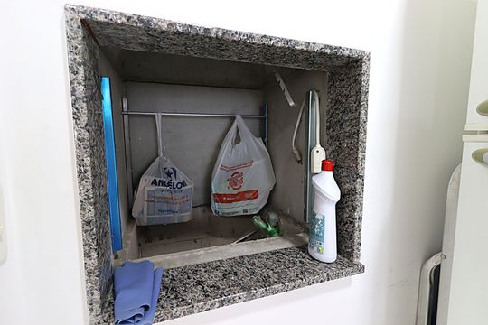Cozinha - churrasqueira de apartamento à venda com 2 quartos, 48m² em Passo das Pedras, Porto Alegre
