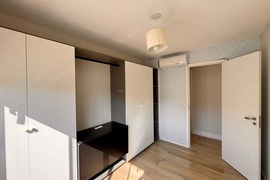 Quarto de apartamento à venda com 2 quartos, 160m² em Barra da Tijuca, Rio de Janeiro