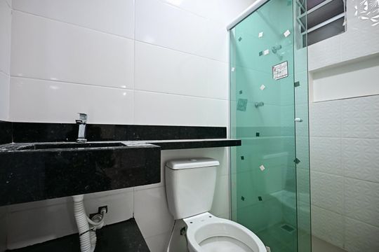 Banheiro de casa para alugar com 2 quartos, 54m² em Parque Sonia, São Paulo