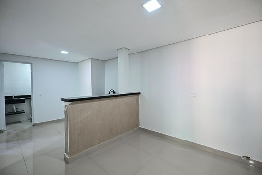 Sala de casa para alugar com 2 quartos, 54m² em Parque Sonia, São Paulo
