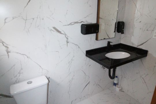 Banheiro 2 de casa para alugar com 4 quartos, 180m² em Jardim Sao Dimas, São José dos Campos