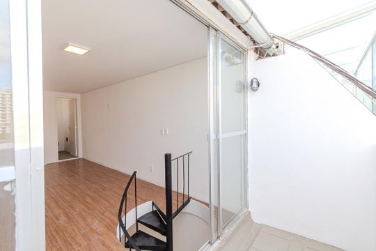 Quarto de apartamento à venda com 1 quarto, 43m² em Centro Histórico, Porto Alegre