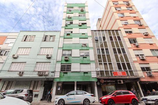 Fachada de apartamento à venda com 1 quarto, 43m² em Centro Histórico, Porto Alegre