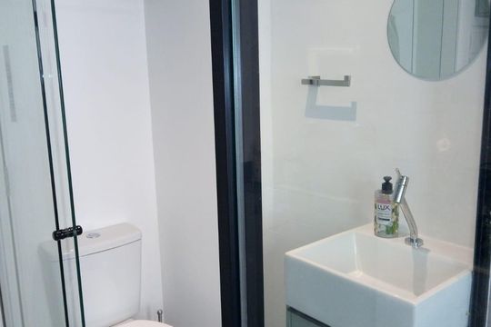 Banheiro de kitnet/studio à venda com 1 quarto, 11m² em Campos Elíseos, São Paulo