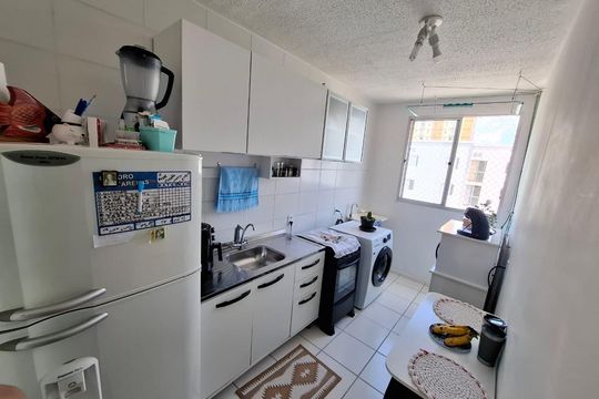 Cozinha de apartamento à venda com 2 quartos, 44m² em Parque Ipe, São Paulo