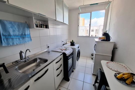 Cozinha de apartamento à venda com 2 quartos, 44m² em Parque Ipe, São Paulo