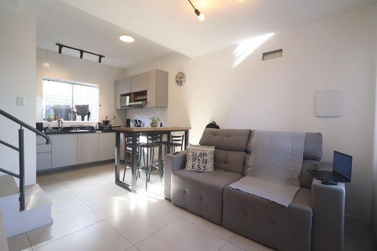 Casa de Condomínio à venda com 2 quartos, 60m² em Santo Afonso, Novo Hamburgo