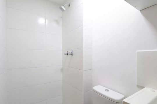 Banheiro de apartamento à venda com 2 quartos, 38m² em Lapa, São Paulo