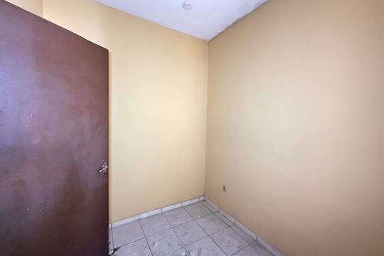 Quarto 2 de casa para alugar com 2 quartos, 50m² em Camargos, Belo Horizonte