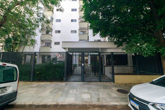 Fachada de apartamento à venda com 1 quarto, 45m² em Campo Belo, São Paulo