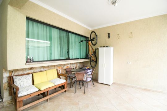 Casa à venda com 4 quartos, 153m² em Parque Sao Domingos, São Paulo