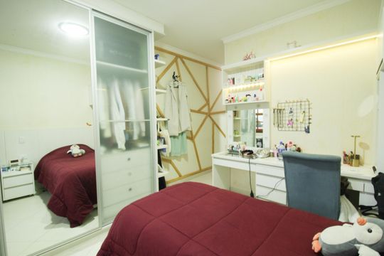 Casa à venda com 4 quartos, 153m² em Parque Sao Domingos, São Paulo