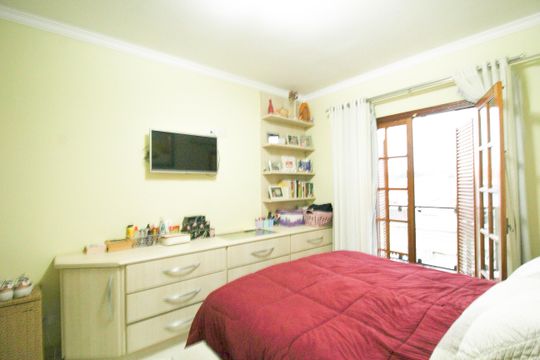 Casa à venda com 4 quartos, 153m² em Parque Sao Domingos, São Paulo