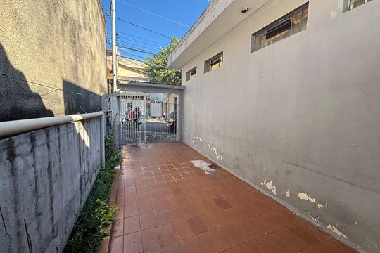 Garagem de casa para alugar com 2 quartos, 130m² em Vila Robertina, São Paulo