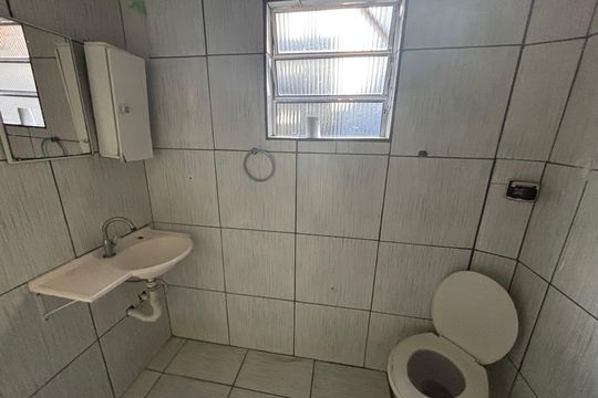 Banheiro de casa para alugar com 2 quartos, 130m² em Vila Robertina, São Paulo