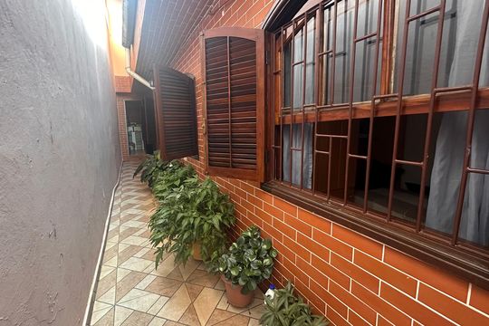 Casa para alugar com 2 quartos, 150m² em Jardim Sao Luiz, São Paulo