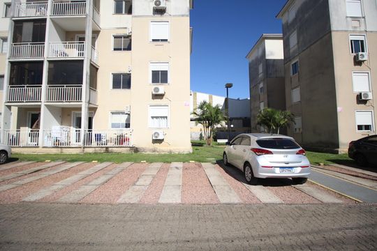 Garagem de apartamento à venda com 2 quartos, 53m² em Humaitá, Porto Alegre