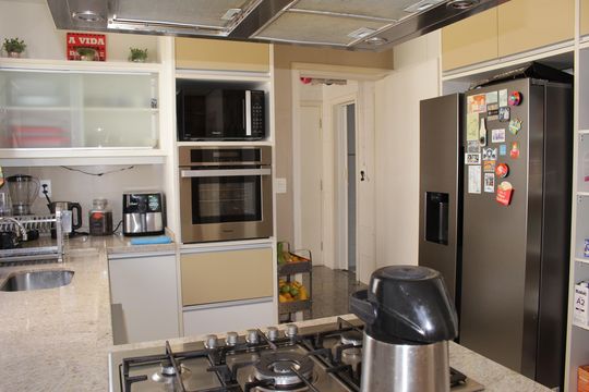 Apartamento à venda com 4 quartos, 185m² em Santa Cecilia, São Paulo