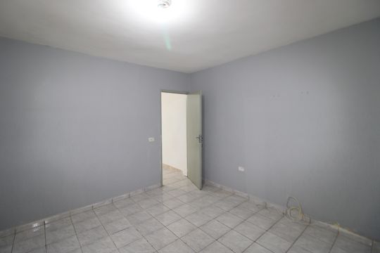 Sala /  Quarto de casa à venda com 1 quarto, 290m² em Jardim Sao Sebastiao, São Paulo