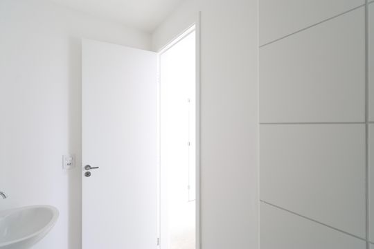 Banheiro da Suíte de apartamento para alugar com 2 quartos, 43m² em Barra Funda, São Paulo