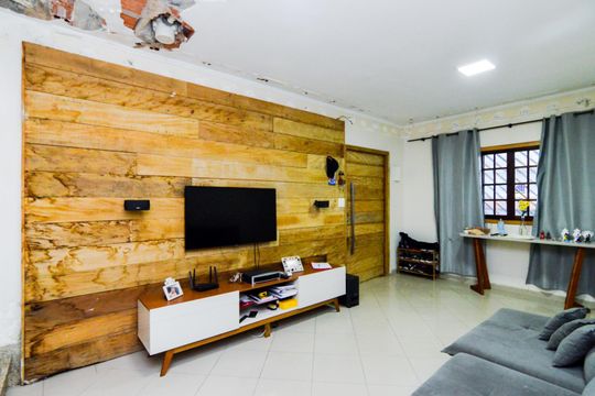 Casa à venda com 3 quartos, 250m² em Vila das Palmeiras, Guarulhos