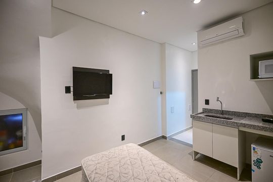 Quarto/Cozinha de kitnet/studio para alugar com 1 quarto, 15m² em Lapa de Baixo, São Paulo