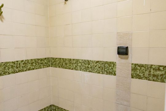 Banheiro  de casa de condomínio à venda com 2 quartos, 320m² em Vila Clara, São Paulo