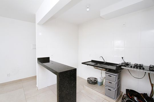 Cozinha de apartamento à venda com 2 quartos, 48m² em Gutierrez, Belo Horizonte
