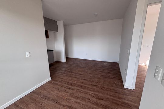 Sala de apartamento à venda com 2 quartos, 46m² em Recreio dos Bandeirantes, Rio de Janeiro