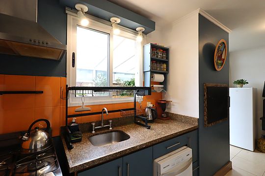 Casa à venda com 3 quartos, 150m² em São Sebastião, Porto Alegre