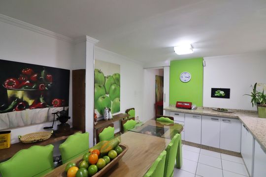 Cozinha  de casa à venda com 3 quartos, 192m² em Vila Antonieta, São Bernardo do Campo