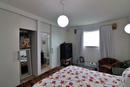 Casa à venda com 3 quartos, 192m² em Vila Antonieta, São Bernardo do Campo