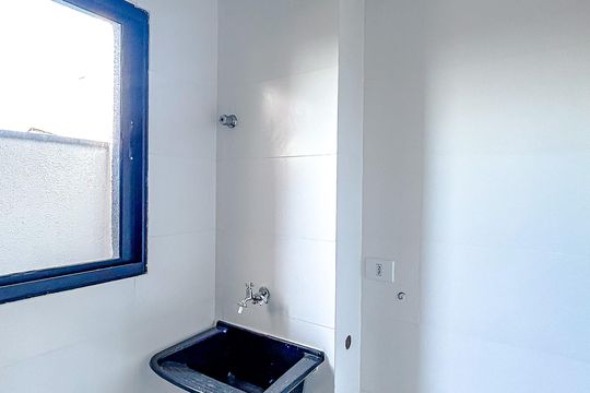 Cozinha e Área de Serviço de apartamento para alugar com 2 quartos, 40m² em Vila Invernada, São Paulo