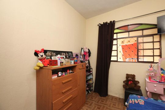 Casa para alugar com 5 quartos, 200m² em Eldorado, Contagem