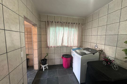Casa à venda com 3 quartos, 323m² em Jardim Belval, Barueri