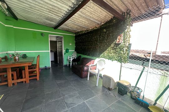 Varanda de casa à venda com 3 quartos, 323m² em Jardim Belval, Barueri