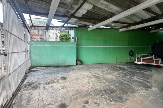 Garagem de casa à venda com 3 quartos, 323m² em Jardim Belval, Barueri