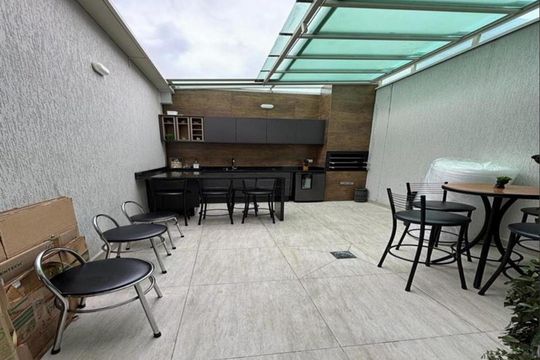 Área externa de casa à venda com 2 quartos, 85m² em Vila Macedopolis, São Paulo