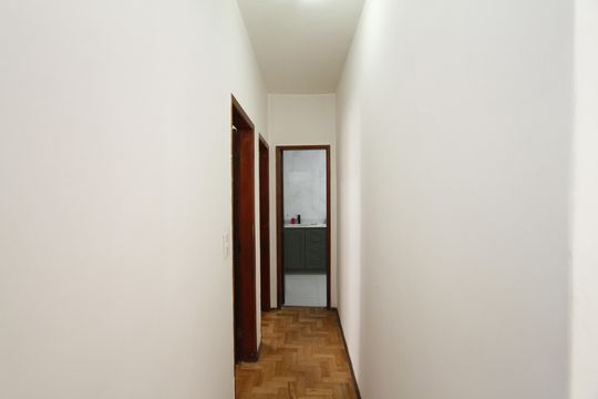 Corredor de apartamento para alugar com 2 quartos, 100m² em Santa Lúcia, Belo Horizonte