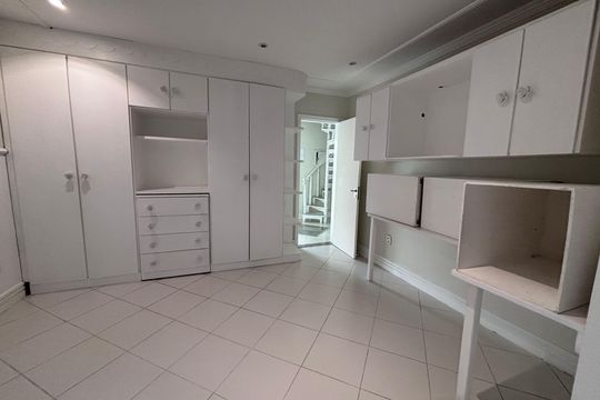 Quarto 4 de casa de condomínio à venda com 6 quartos, 580m² em Recreio dos Bandeirantes, Rio de Janeiro