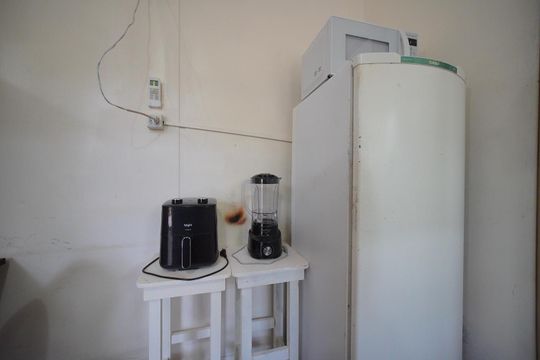 Sala - Cozinha de casa para alugar com 1 quarto, 55m² em Rio Tavares, Florianópolis