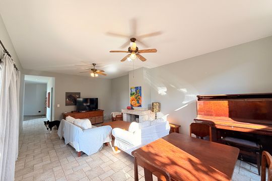 Sala 2 de casa de condomínio à venda com 5 quartos, 660m² em Jardim Novo Mundo, Jundiaí