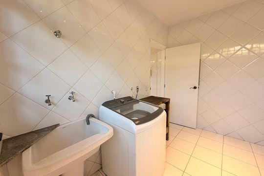 Área de Serviço de casa de condomínio à venda com 5 quartos, 660m² em Jardim Novo Mundo, Jundiaí