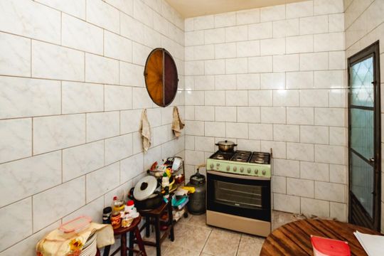 Casa à venda com 2 quartos, 480m² em Planalto, Belo Horizonte